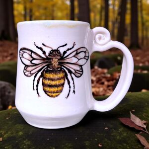 Spiral Handle Bee Mug